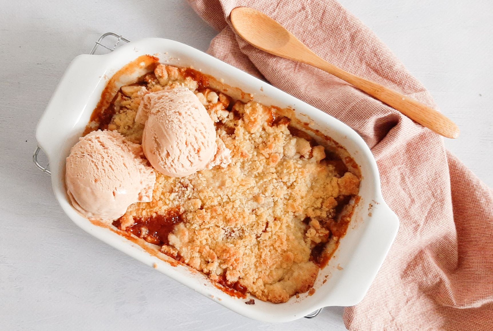 Apple crumble