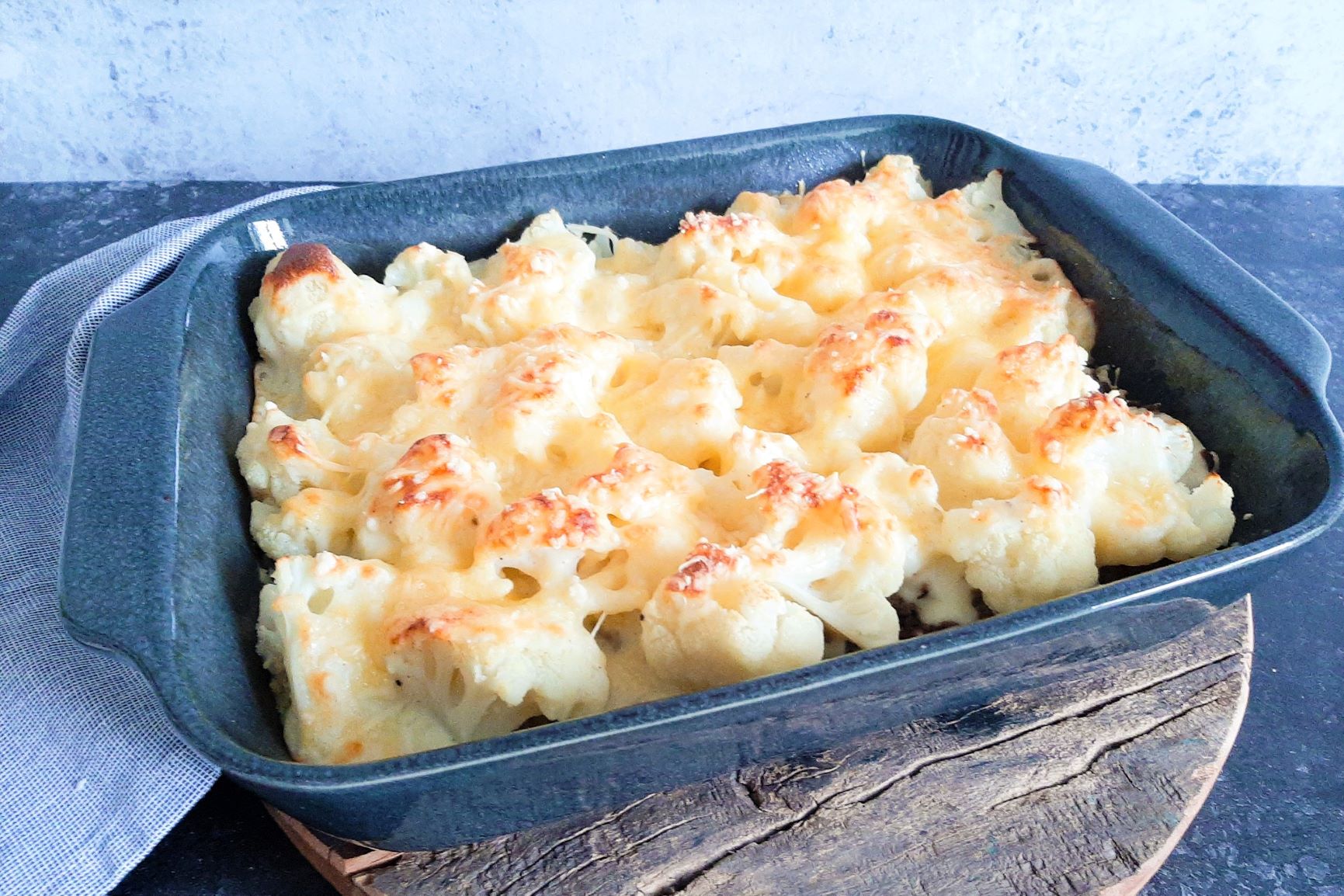 Bloemkoolschotel met gehakt en aardappelpuree