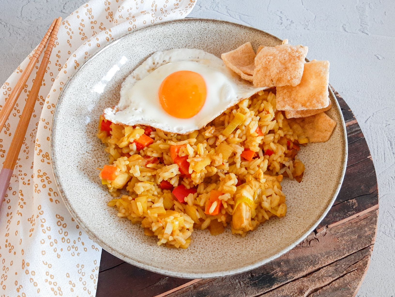 Nasi goreng met kip