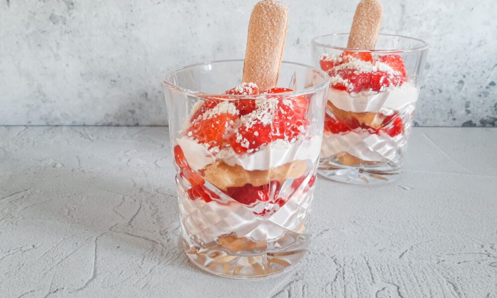 Tiramisu met aardbeien